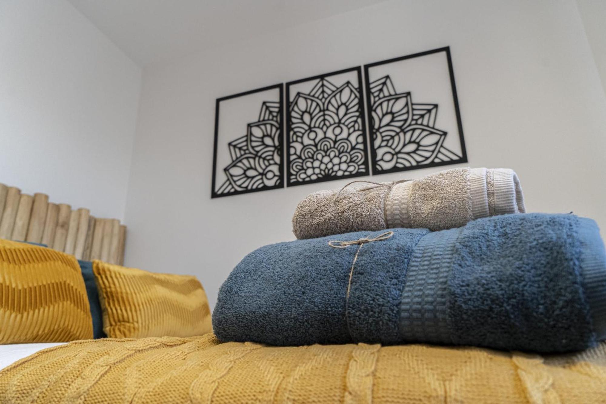 Apartmán U Lagartu Eljas Exteriér fotografie
