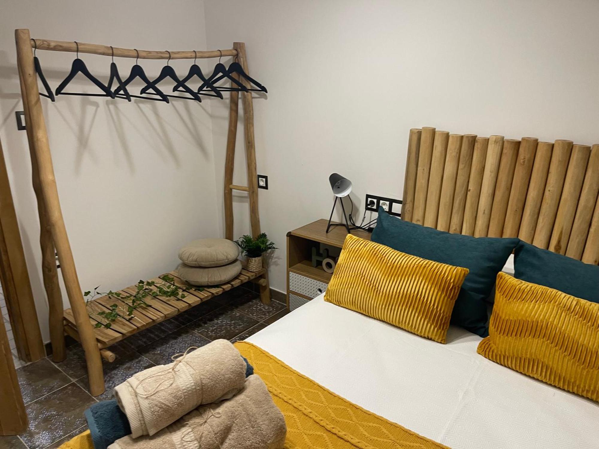 Apartmán U Lagartu Eljas Exteriér fotografie