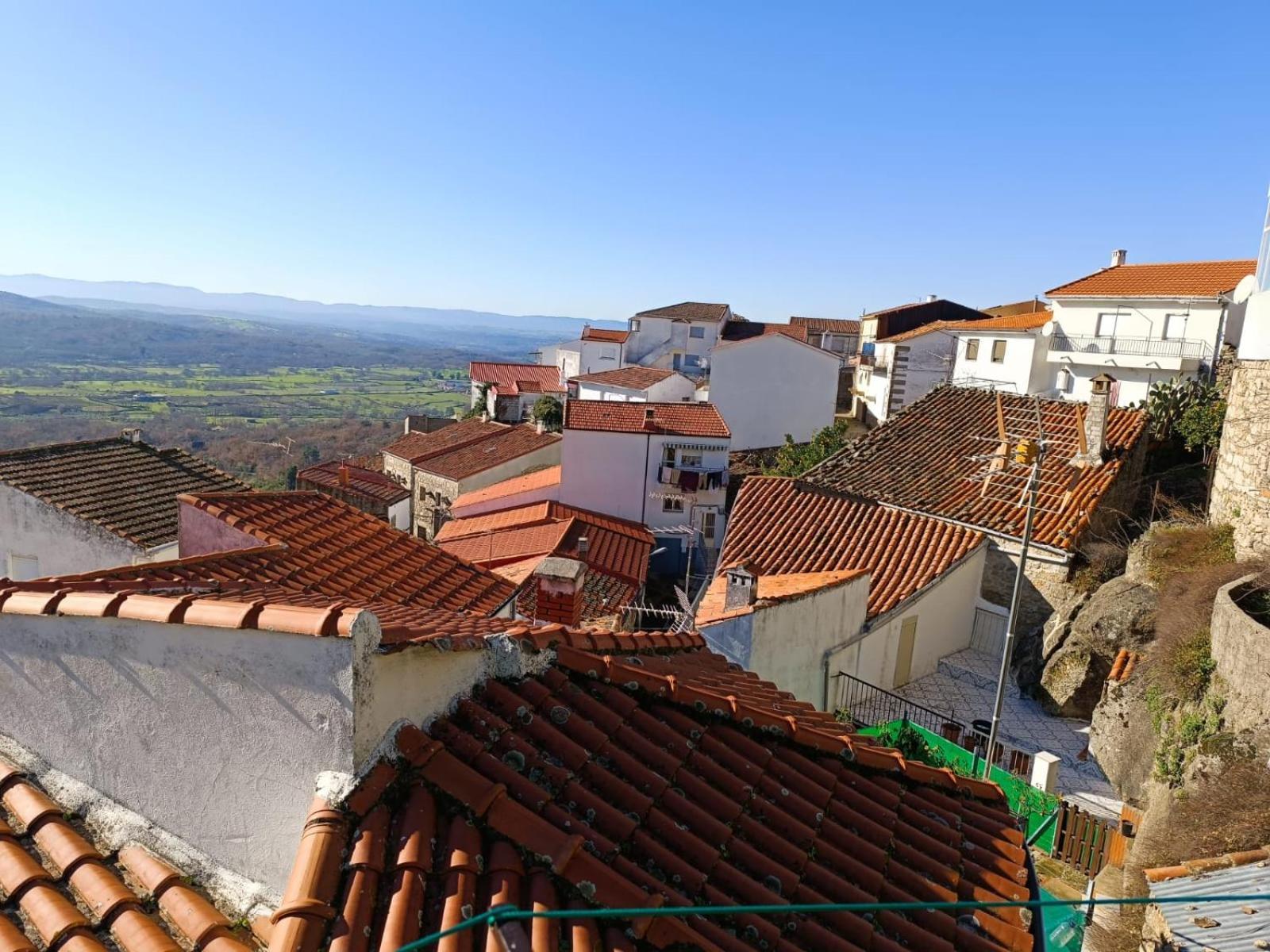 Apartmán U Lagartu Eljas Exteriér fotografie